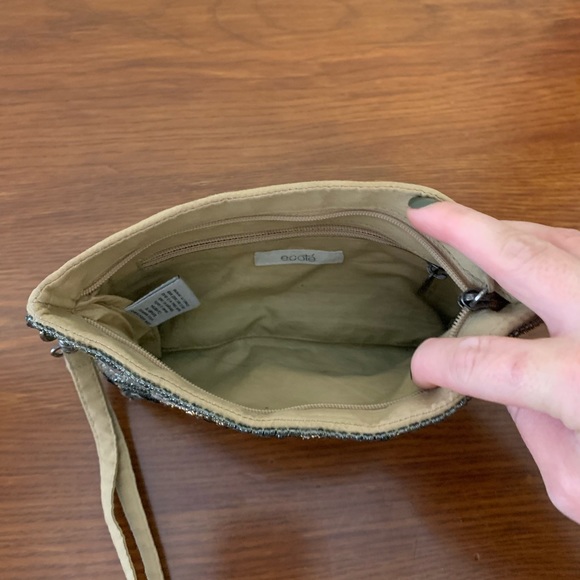 Sparkle Clutch - Picture 2 of 2